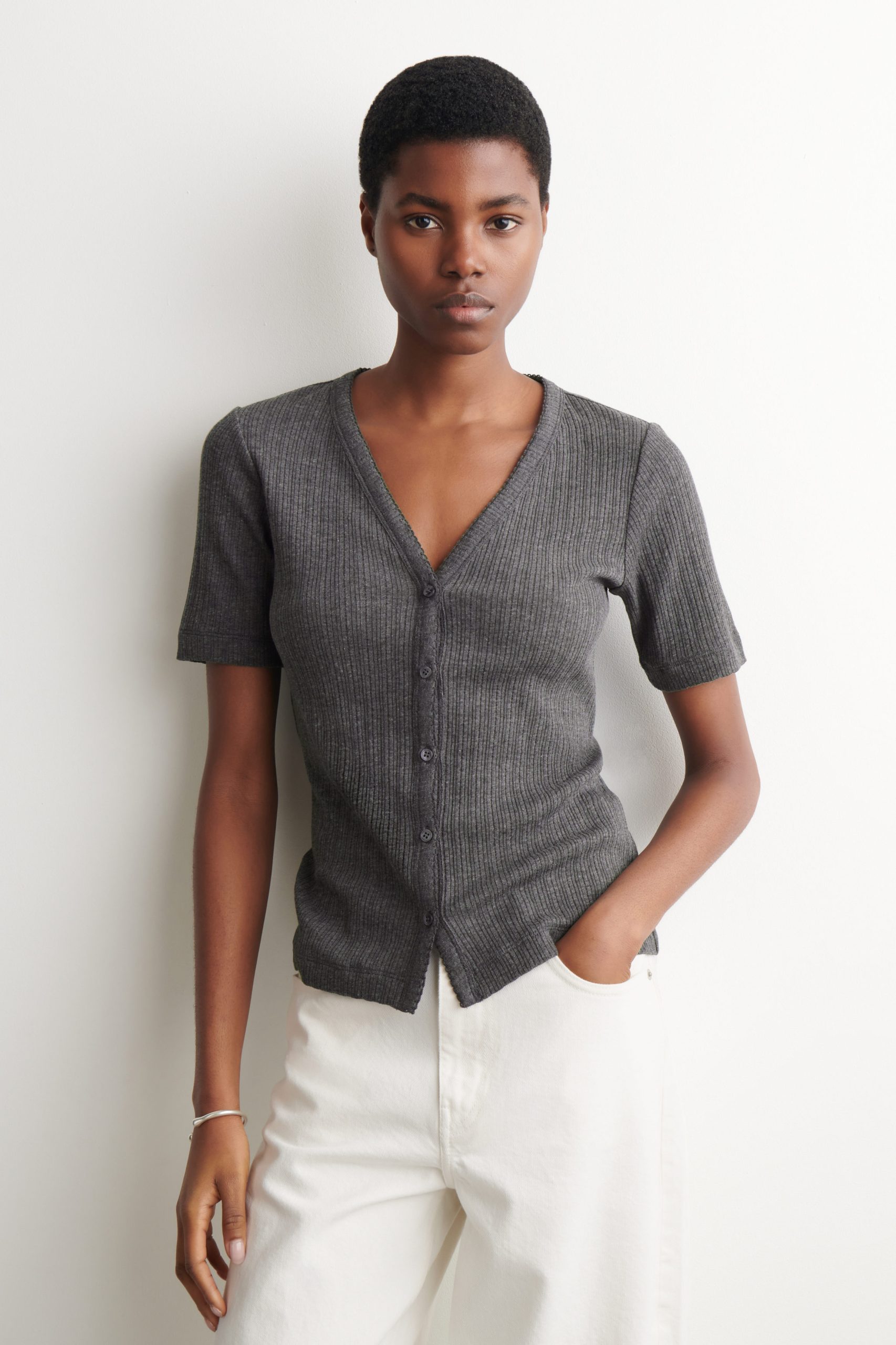 cardigan-maniche-corte-393brq-1.jpg cardigan maniche corte - immagine 1